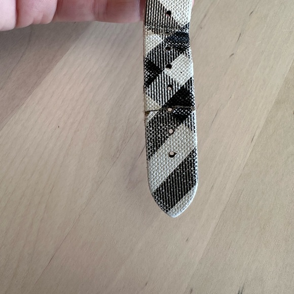 Burberry women’s watch - Picture 4 of 12